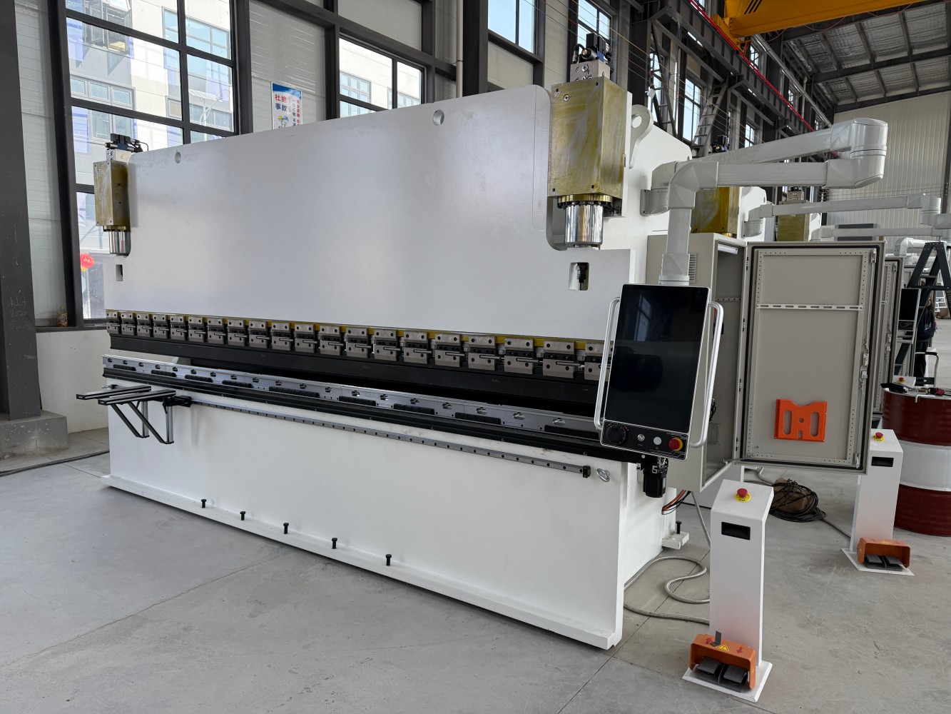 Electric Hydraulic Press Brake - Hydraulic Sheet Metal Bender Press Brake recension och pris